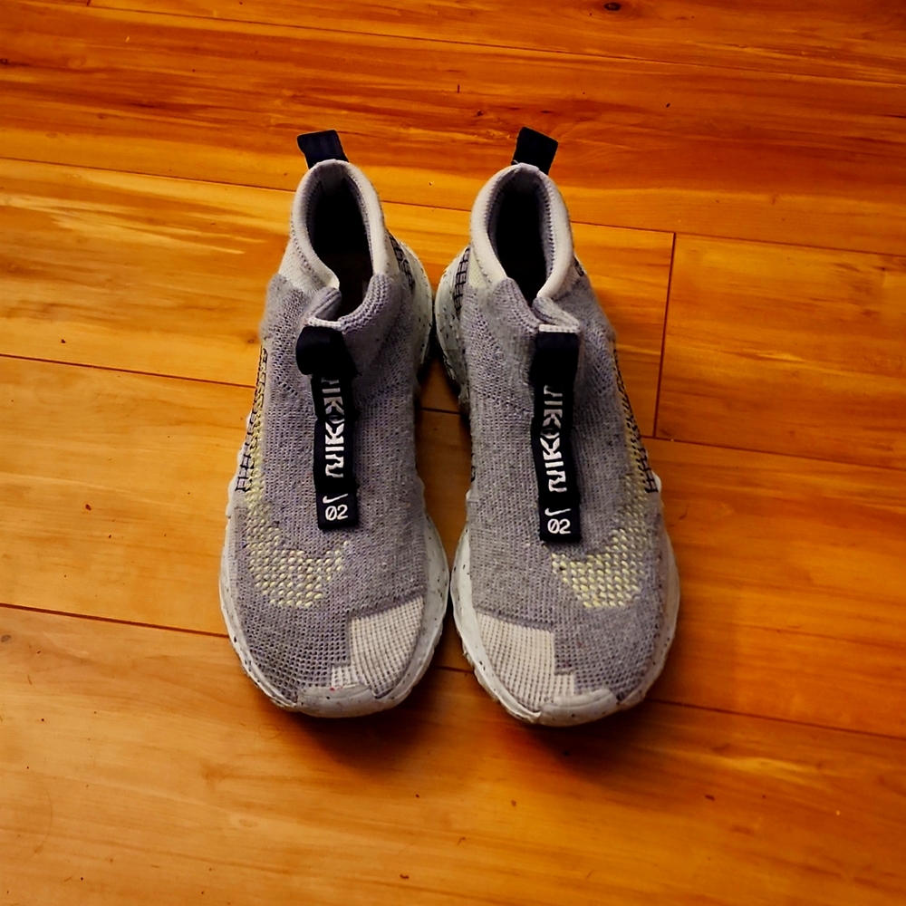 Nike space hippie 02